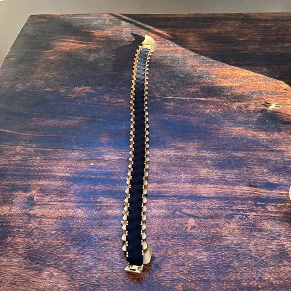 Gold vintage stretchy metal belt 70’s vintage great condition fish like scales main image 8